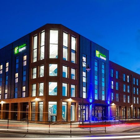 Holiday Inn Express - Barrow-In-Furness & South Lakes, An Ihg Hotel Esterno foto