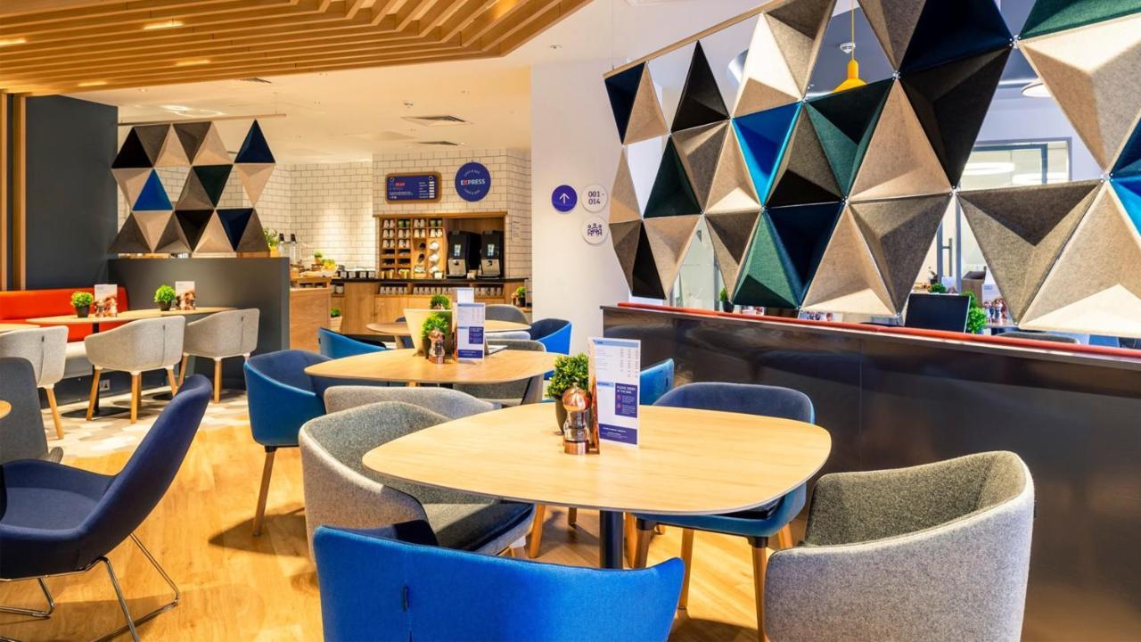 Holiday Inn Express - Barrow-In-Furness & South Lakes By Ihg Esterno foto