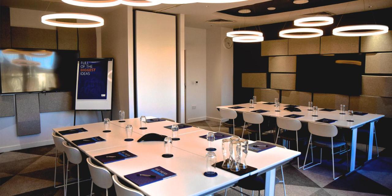 Holiday Inn Express - Barrow-In-Furness & South Lakes By Ihg Esterno foto