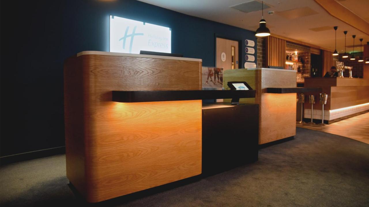 Holiday Inn Express - Barrow-In-Furness & South Lakes By Ihg Esterno foto